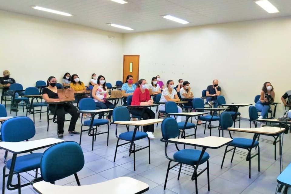 Profissionais da área da saúde passam por capacitação voltada para o planejamento familiar