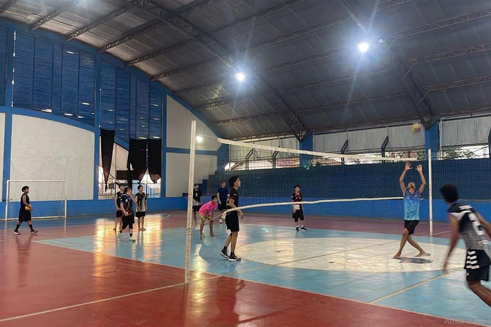 Semes amplia oferta de escolinhas esportivas gratuitas em Ji-Paraná