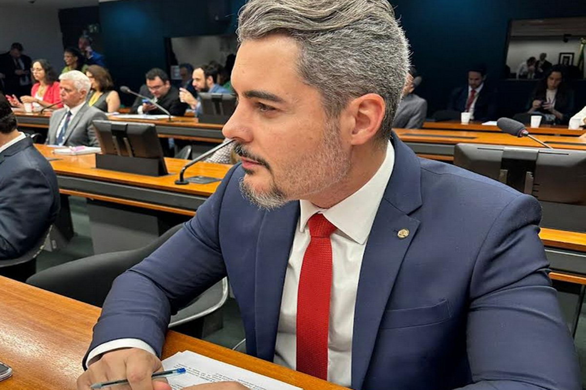 Deputado Federal Thiago Flores destina 7,5 milhões para saúde de Cujubim  