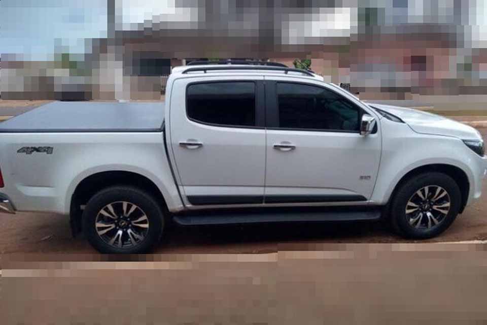 Golpista lucra R$ 117 mil ao enganar vendedor e comprador de veículo