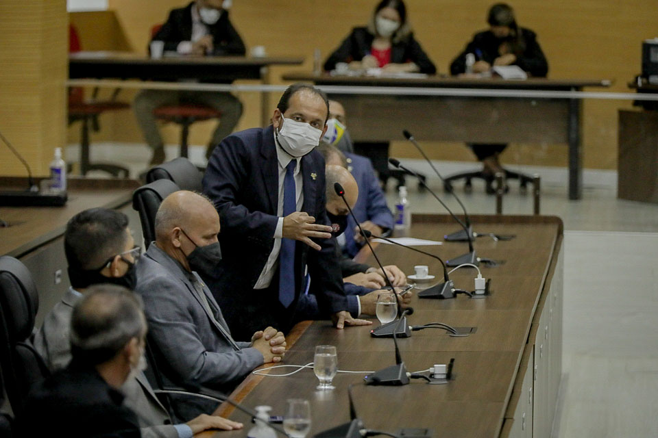 Relator Larte Gomes tem parecer de arquivamento de projeto do Proleite aprovado na CCJ  