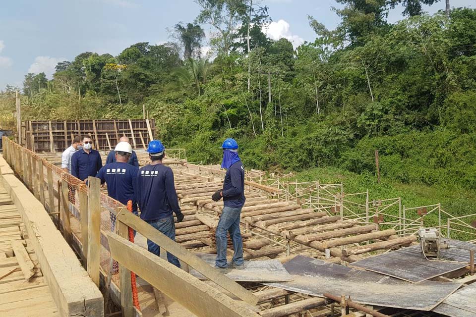 Rodovias na região e obras da ponte sobre o rio Jacy-Paraná recebem visita técnica para fomento das ações