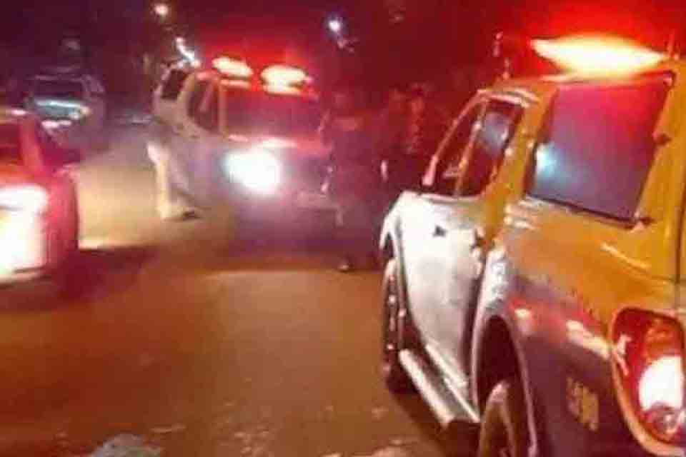 Homem é atacado a tiros por membro de facção na zona leste