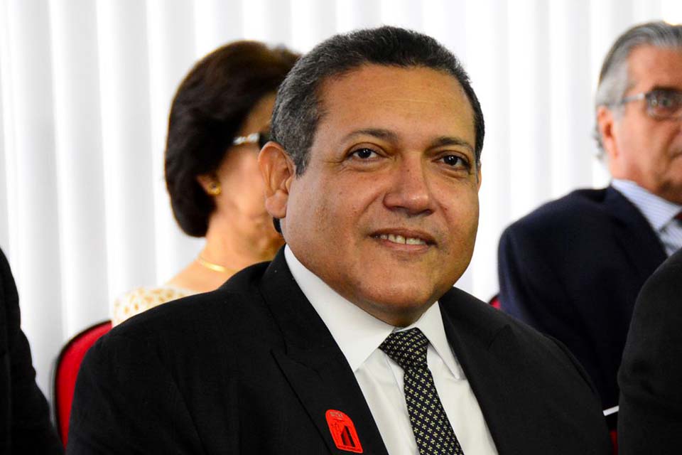Braga entrega relatório de indicação de Kassio Nunes Marques ao STF