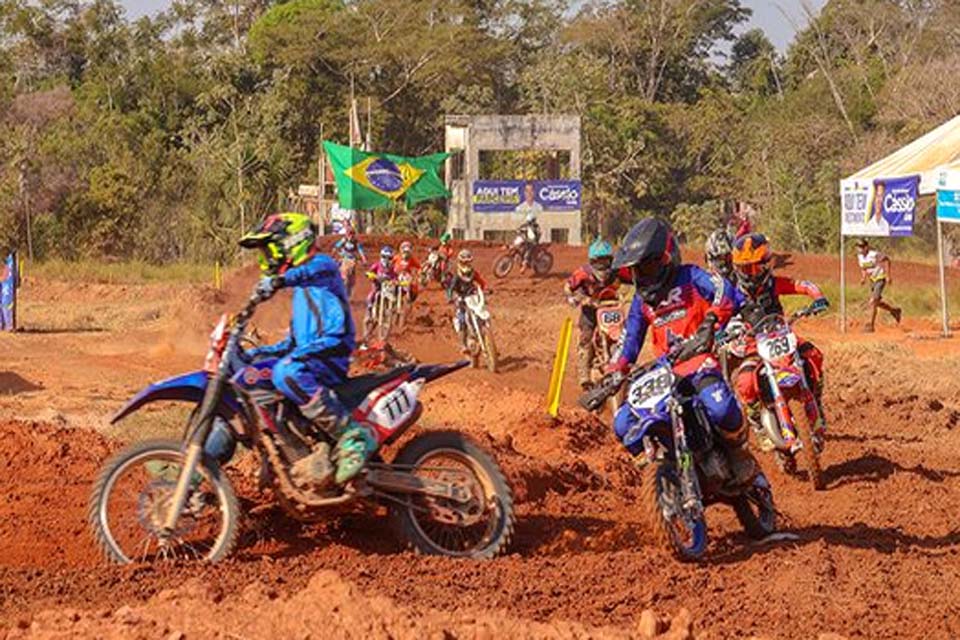 4ª Etapa do Campeonato Estadual de Motocross Retorna a Espigão do Oeste