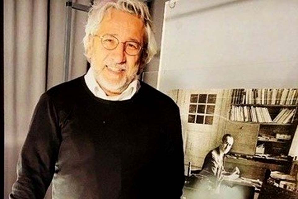 Turquia oferece recompensa por jornalista condenado por publicar notícias confidenciais 