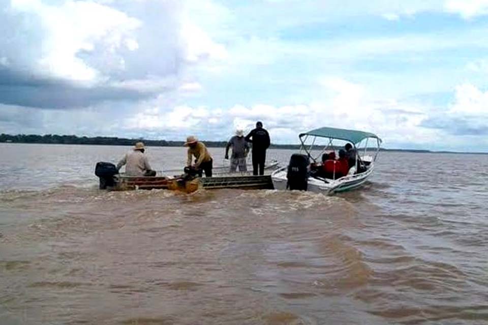 Embarcação com sete pessoas a bordo afunda no rio Madeira em Porto Velho
