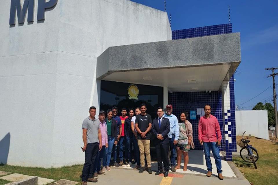 MPRO reúne-se com moradores da Reserva Extrativista Rio Cautário, em Costa Marques