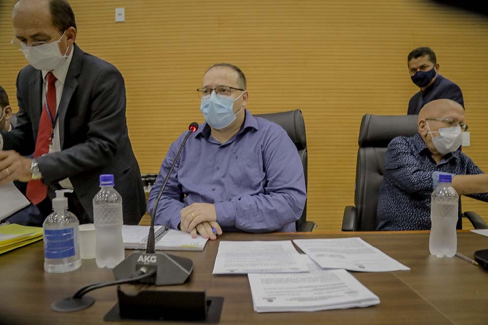 Deputados estaduais aprovam por unanimidade nome do presidente da Fhemeron