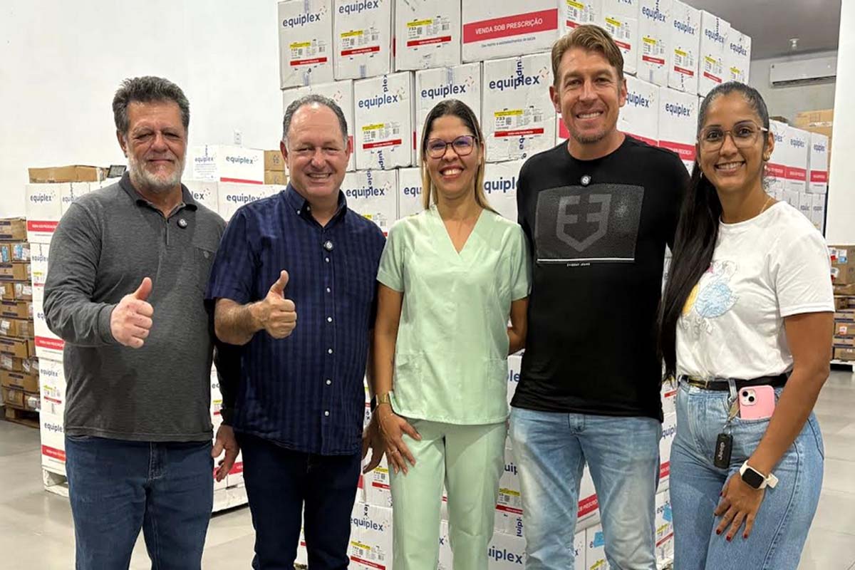 Abastecimento de medicamentos em Monte Negro é reforçado com emenda do deputado Pedro Fernandes