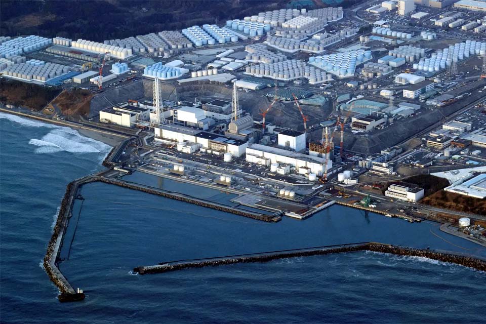 Governo do Japão anuncia descargas da central nuclear de Fukushima