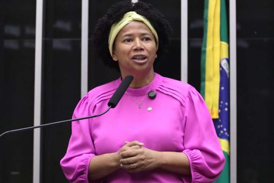 Audiência proposta por Silvia Cristina discutem revisão da Política Nacional de Atenção à Saúde Auditiva