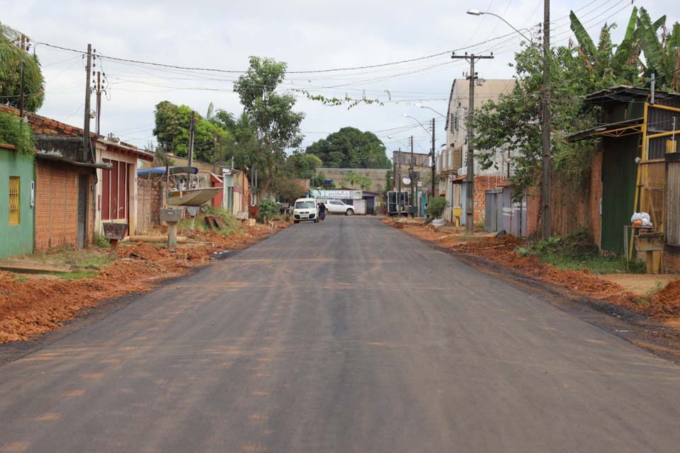 Porto Velho: Semisb realiza pavimentação e tapa buracos