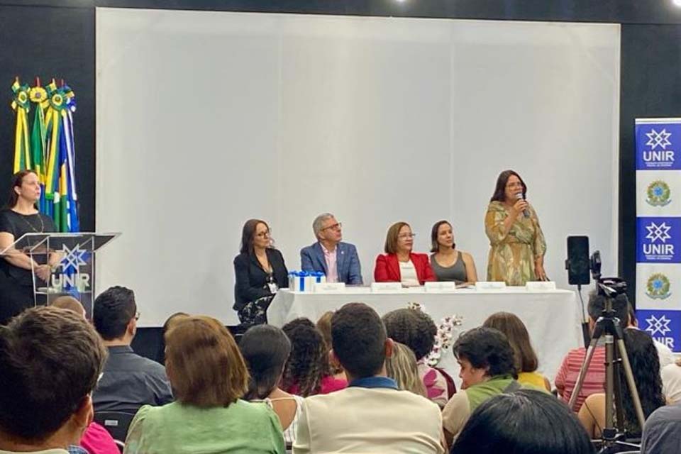 Professor do IFRO debate na Unir em Rolim de Moura o impacto da tecnologia e da Inteligência Artificial na vida moderna