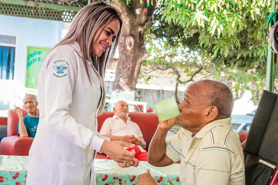 Governo de Rondônia oferece atendimentos médicos em geriatria na Policlínica Oswaldo Cruz