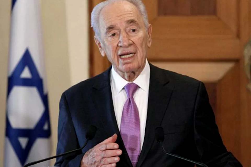Shimon Perez, israelense vencedor do Nobel da Paz e morto em 2016, é acusado de abuso sexual