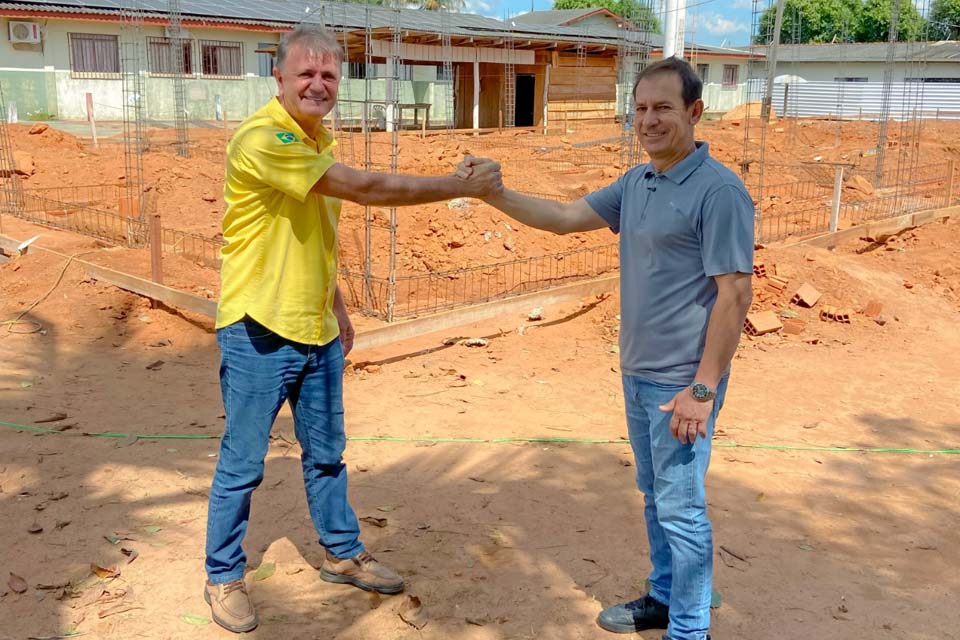 Deputado Luizinho Goebel visita obras de ampliação da APAE em Vilhena