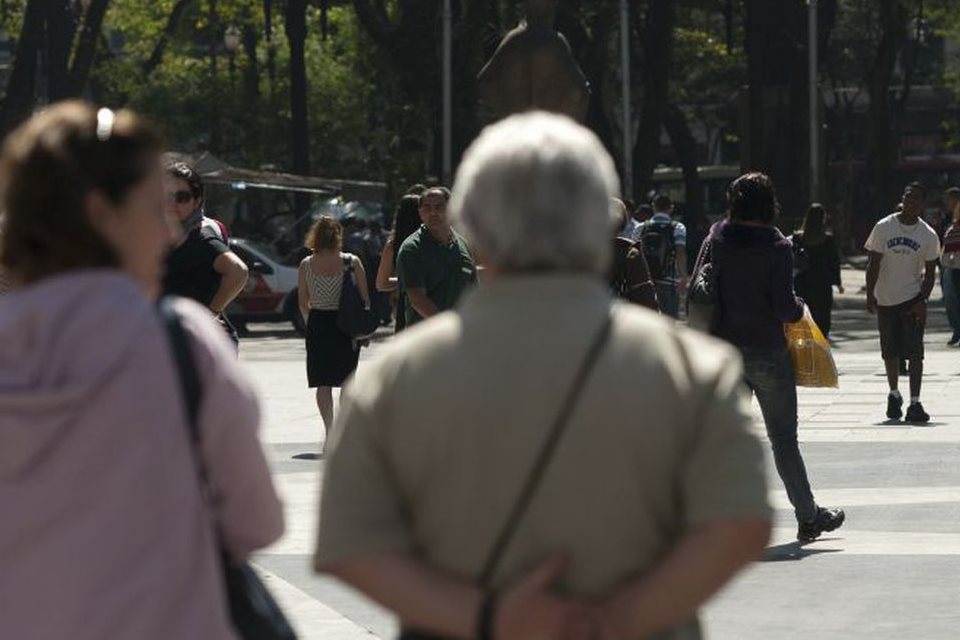 Mesmo com isolamento, exposição moderada ao sol não deve ser esquecida