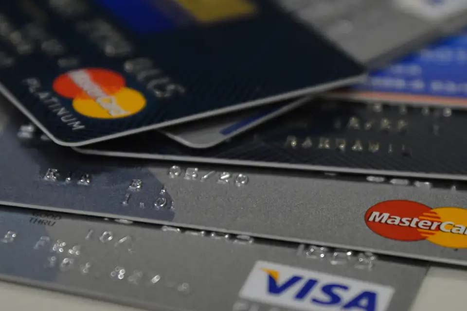 Febraban dá dicas para pagamentos em maquininhas no carnaval