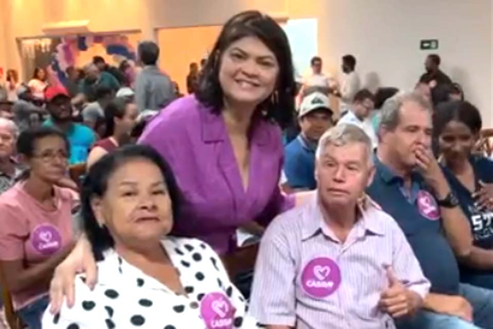 Cássia Muleta agradece presença de público durante encontro do PODEMOS-RO no município de Jaru