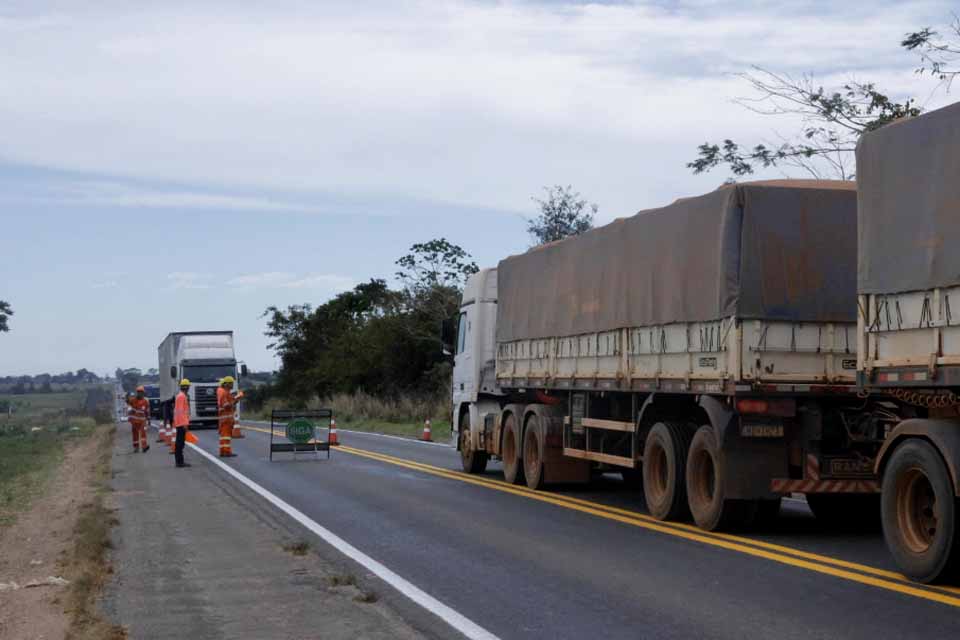 Rodovia segue com pontos ativos do sistema; Nova 364 orienta condutor sobre procedimentos ao volante