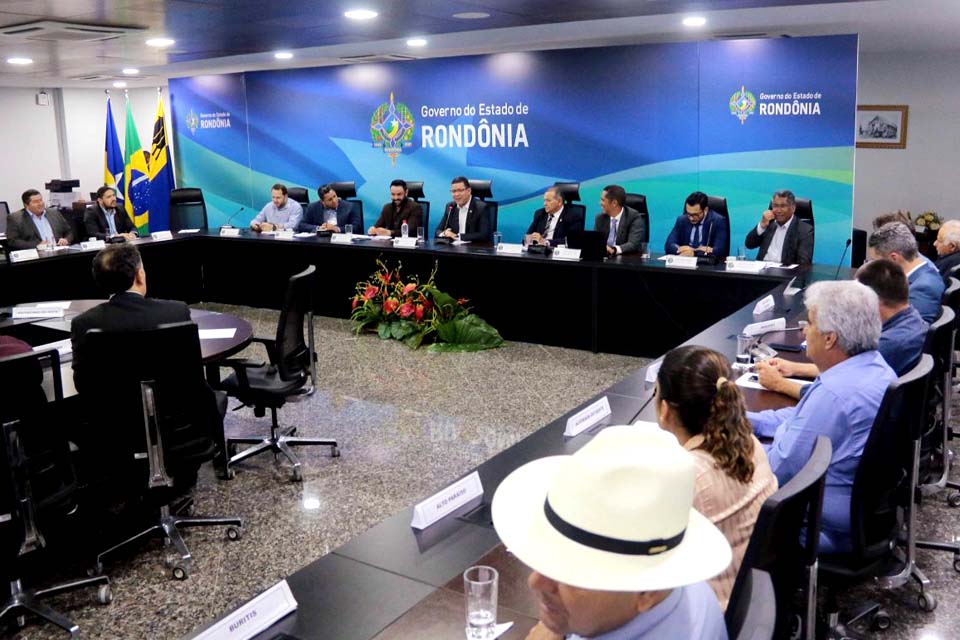 Marcos Rocha estreita entendimento com prefeitos, ouve demandas e afirma que Rondônia vai prosperar