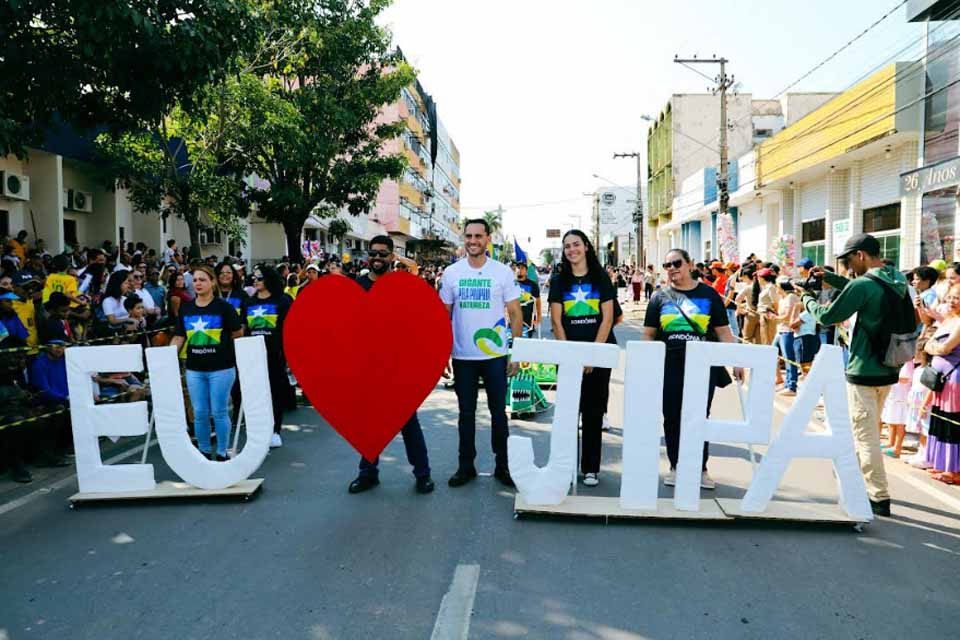 Prefeito Affonso acompanha Desfile de 7 de Setembro em Ji-Paraná