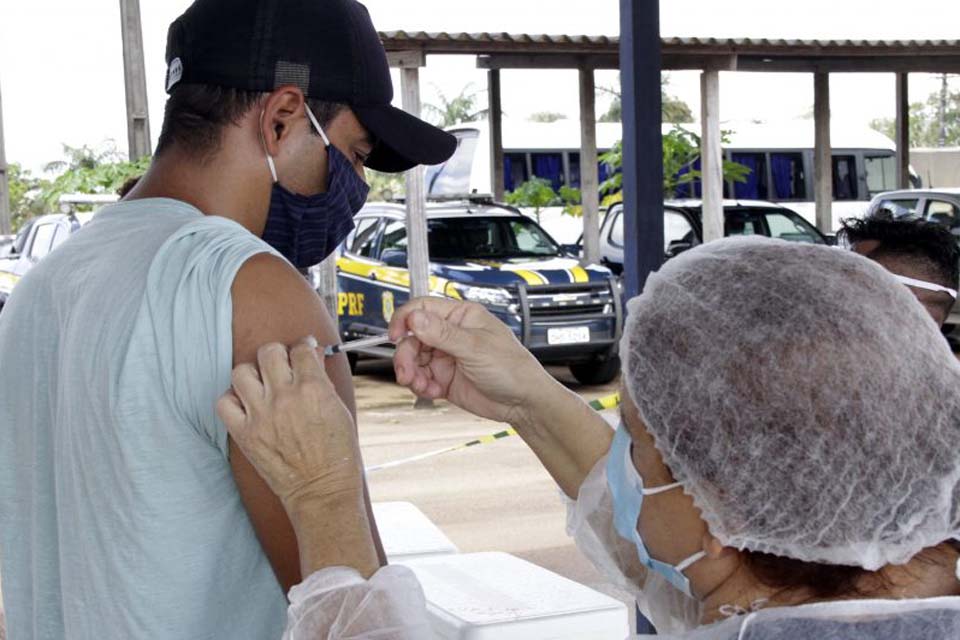 Governo distribui 11.990 doses de vacinas contra Influenza para região Central