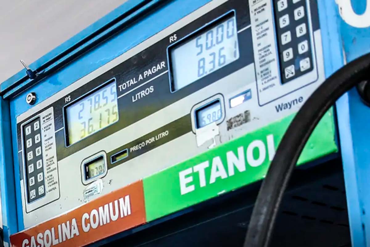 Aumento de etanol na gasolina divide opiniões sobre impacto em carros