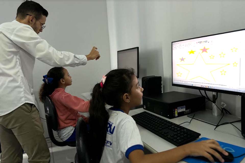 Secretaria de Desenvolvimento Social de Jaru inicia curso de informática para crianças e adolescentes