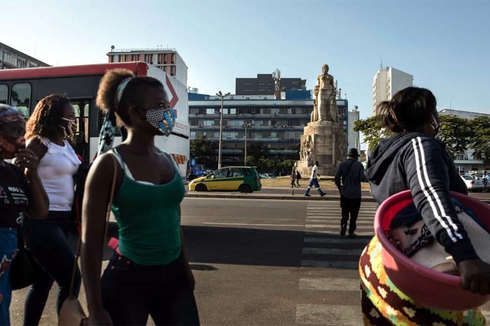 Moçambique regista novo recorde de infeções diárias com 521 novos casos