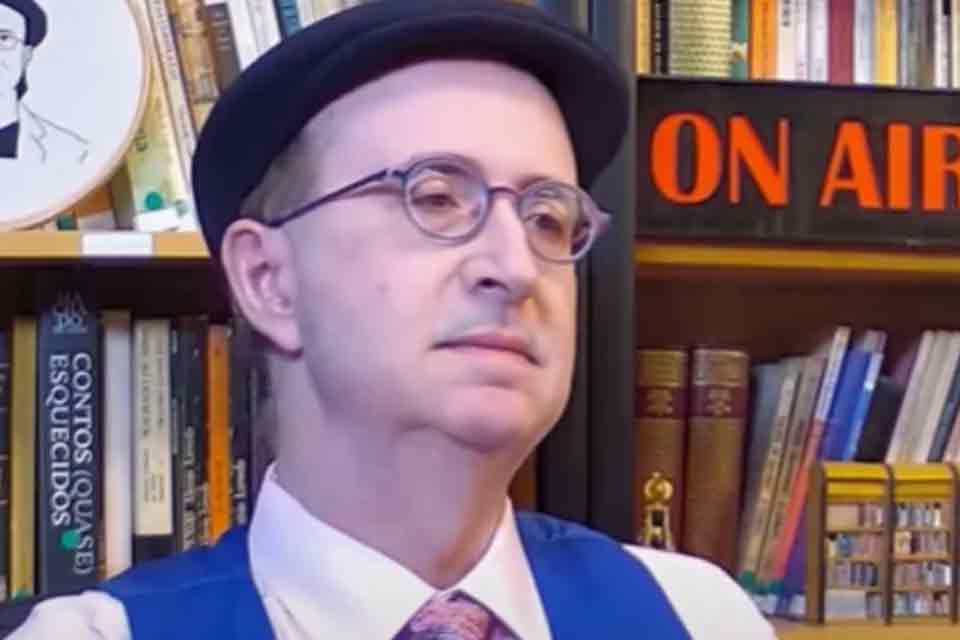 Band usa inteligência artificial para dar voz a artigo de Reinaldo Azevedo