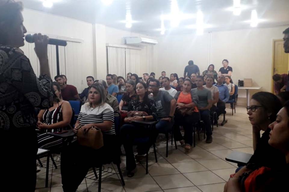 Prefeitura empossa membros do grupo de apoio que passaram no último concurso da Semed