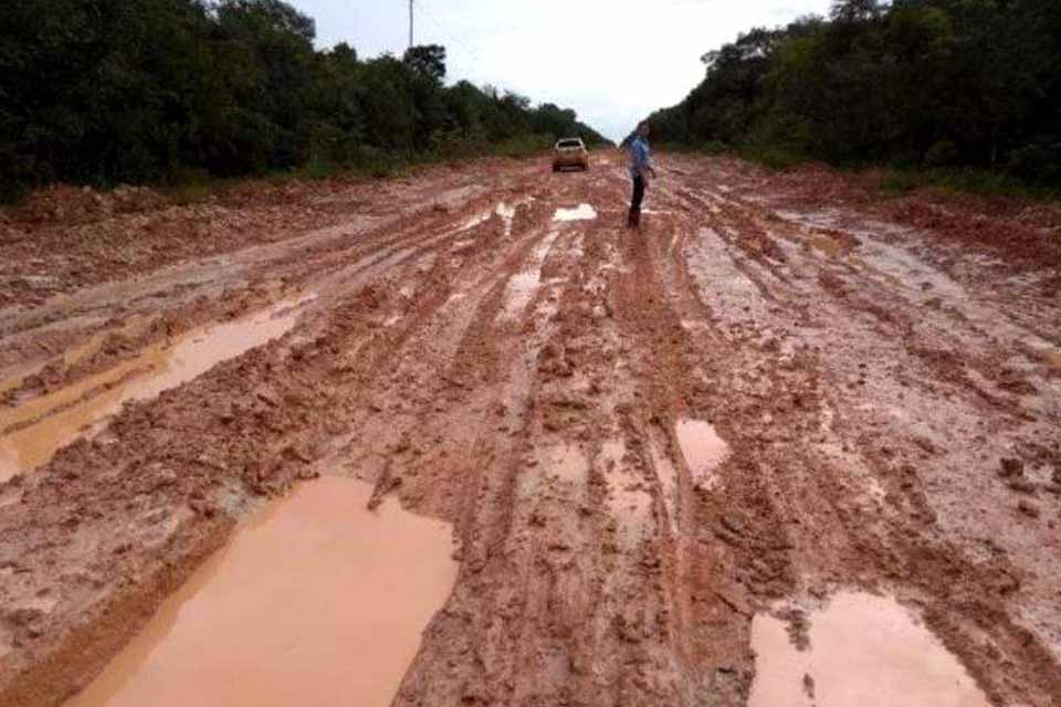 Rodovia que liga Porto Velho a Manaus é prioridade e em 2022 haverá verba, diz governo federal