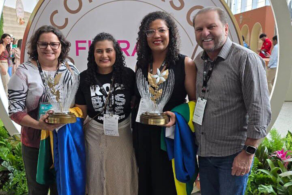 Cirone Deiró celebra conquistas e diz que cafeicultores vão continuar contando com seu apoio