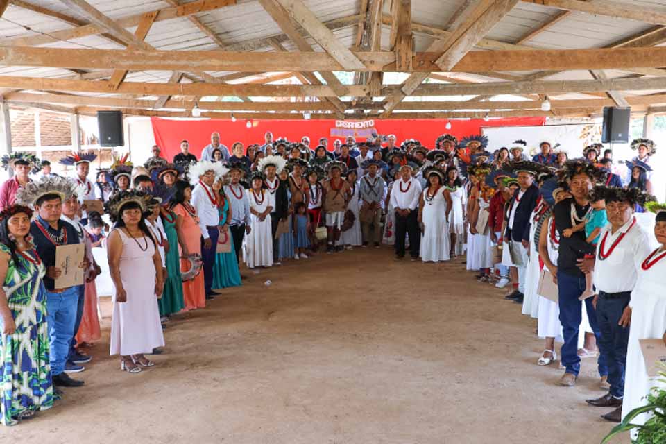 Poder Judiciário oficializa 49 uniões do povo Paiter Suruí em Casamento Comunitário