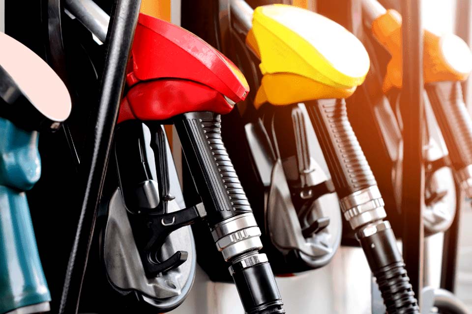 Puxada pelos combustíveis, inflação oficial fecha agosto em 0,87%