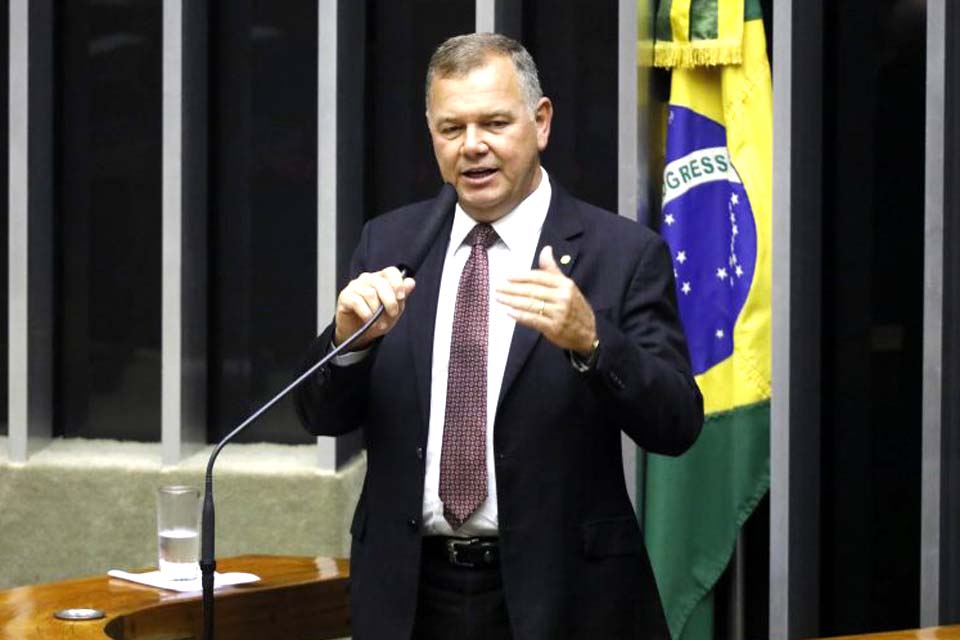 Presidente do Incra defende uso de tecnologia para regularizar posse de terras