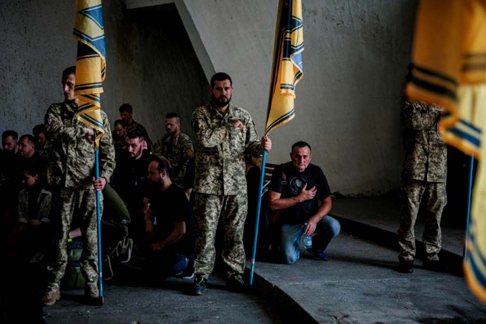 Exército ucraniano colocou civis em perigo, alerta Anistia Internacional