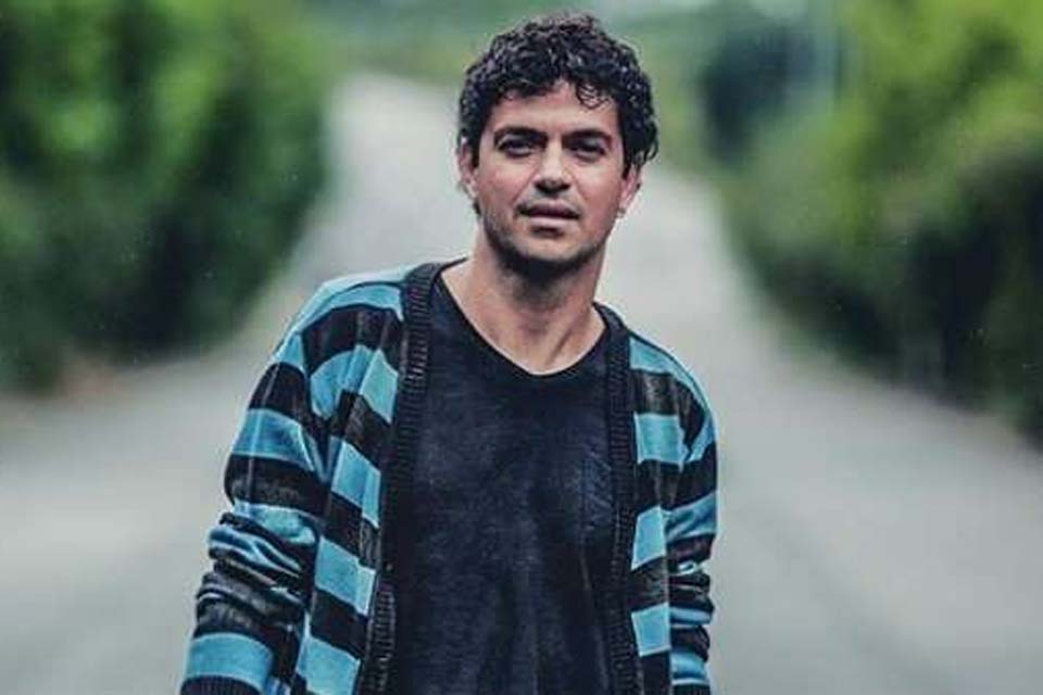 Jorge Vercillo faz doação de cestas básicas para trabalhadores autônomos