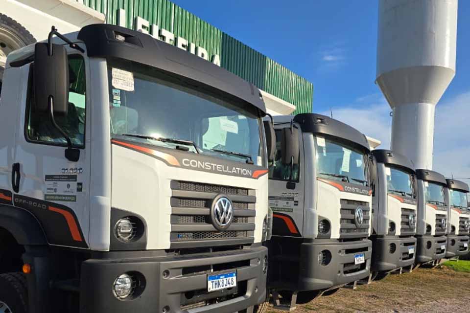 Prefeitura de Guajará-Mirim recebe novo caminhão basculante para fortalecer o setor produtivo