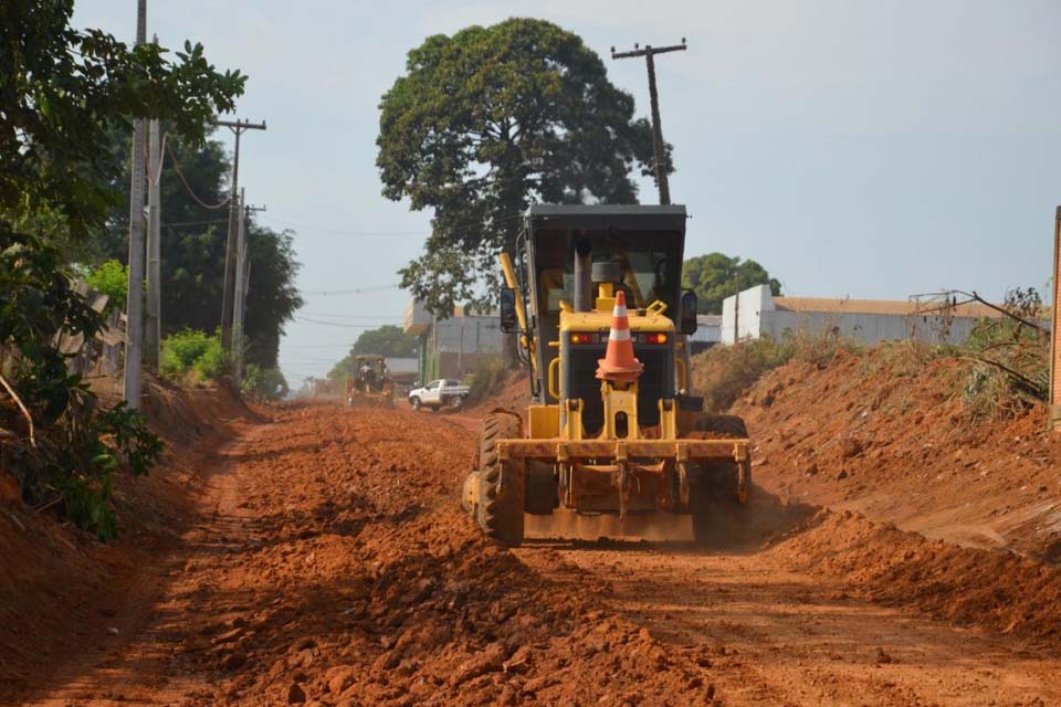 Prefeitura inicia obras para pavimentação da Rua Curimatã no bairro Áreas Especiais