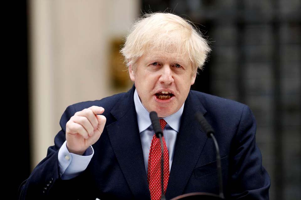 É hora de nos prepararmos para Brexit sem acordo comercial, diz premiê