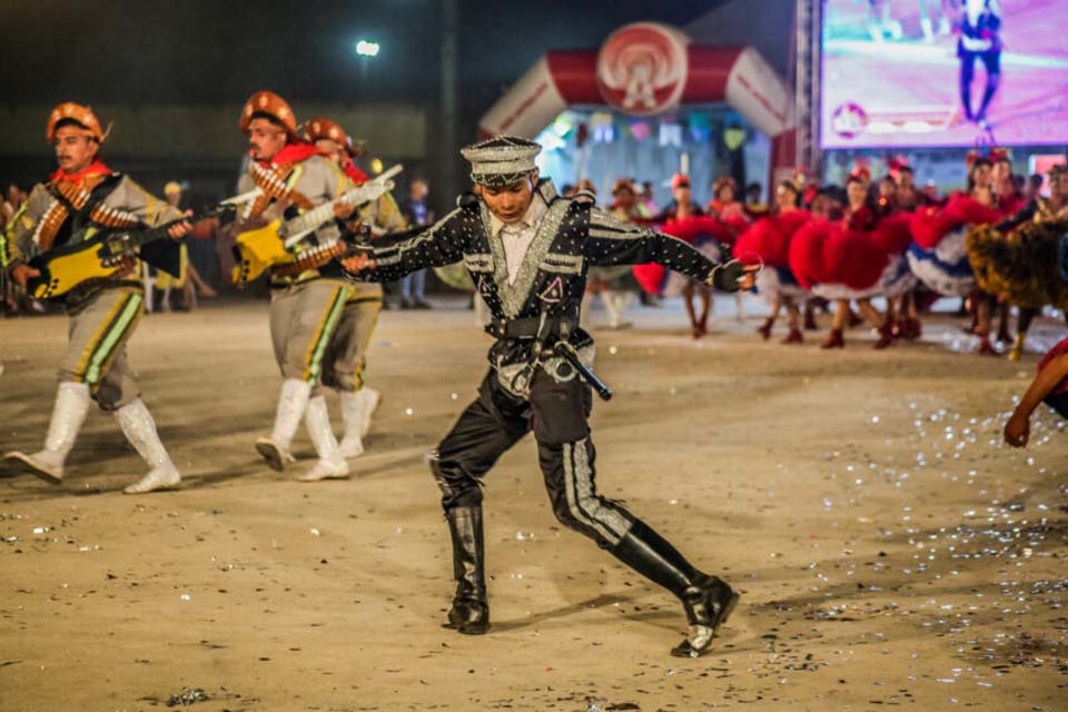 Flor do Maracujá: Girassol das Três Marias é a grande campeã do maior arraial da região Norte