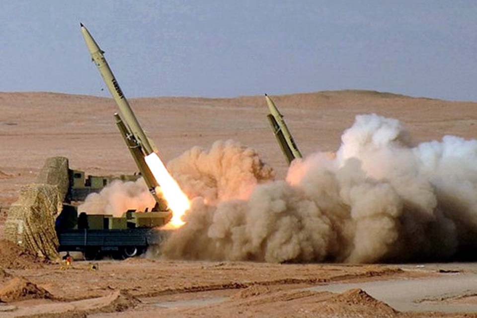 Irã nega fornecimento de mísseis balísticos à Rússia