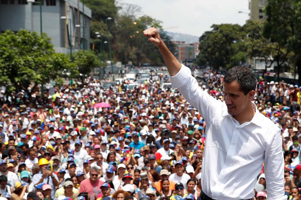 Guaidó convoca greve geral em mais um dia de protestos na Venezuela