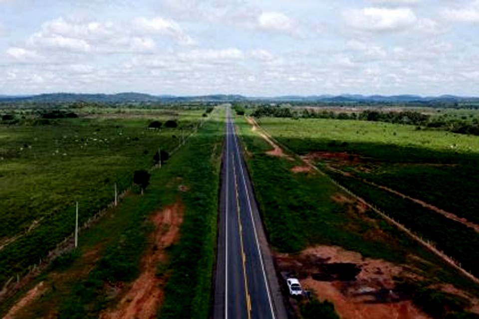 Governo Federal entrega mais 79,8 quilômetros de pista recuperada na BR-364/RO