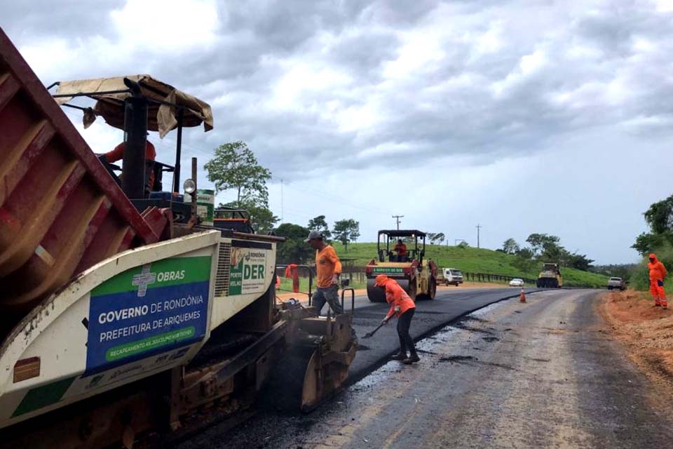 Sessenta quilômetros de asfalto são executados na RO-460, no acesso ao município