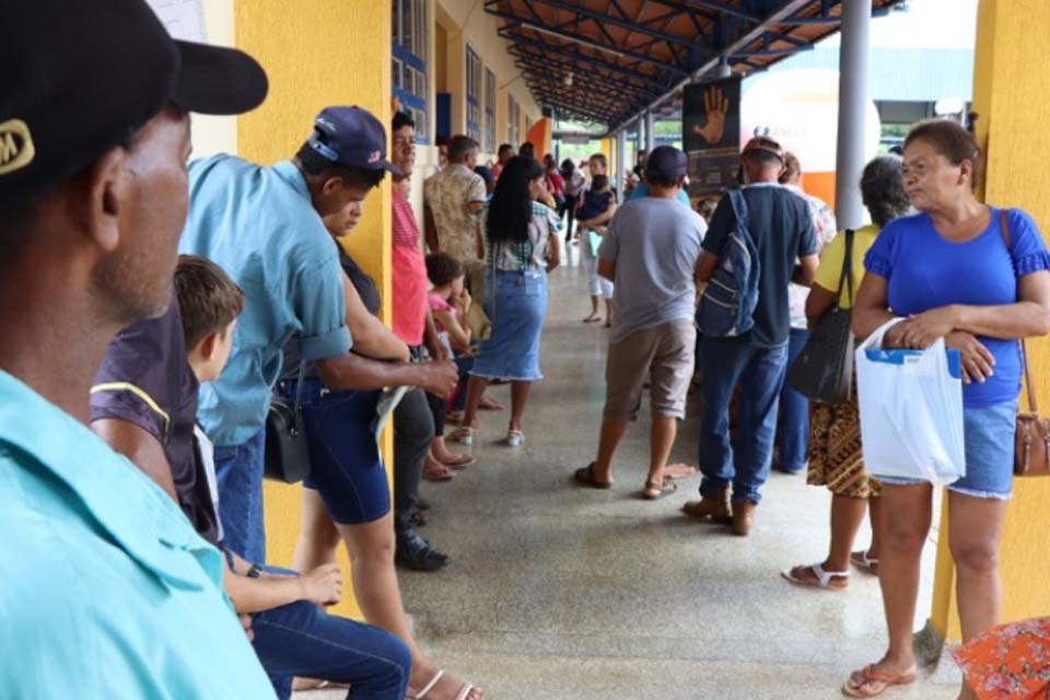 Além dos serviços de cidadania, MP Itinerante fiscaliza redes de educação em Governador Jorge Teixeira