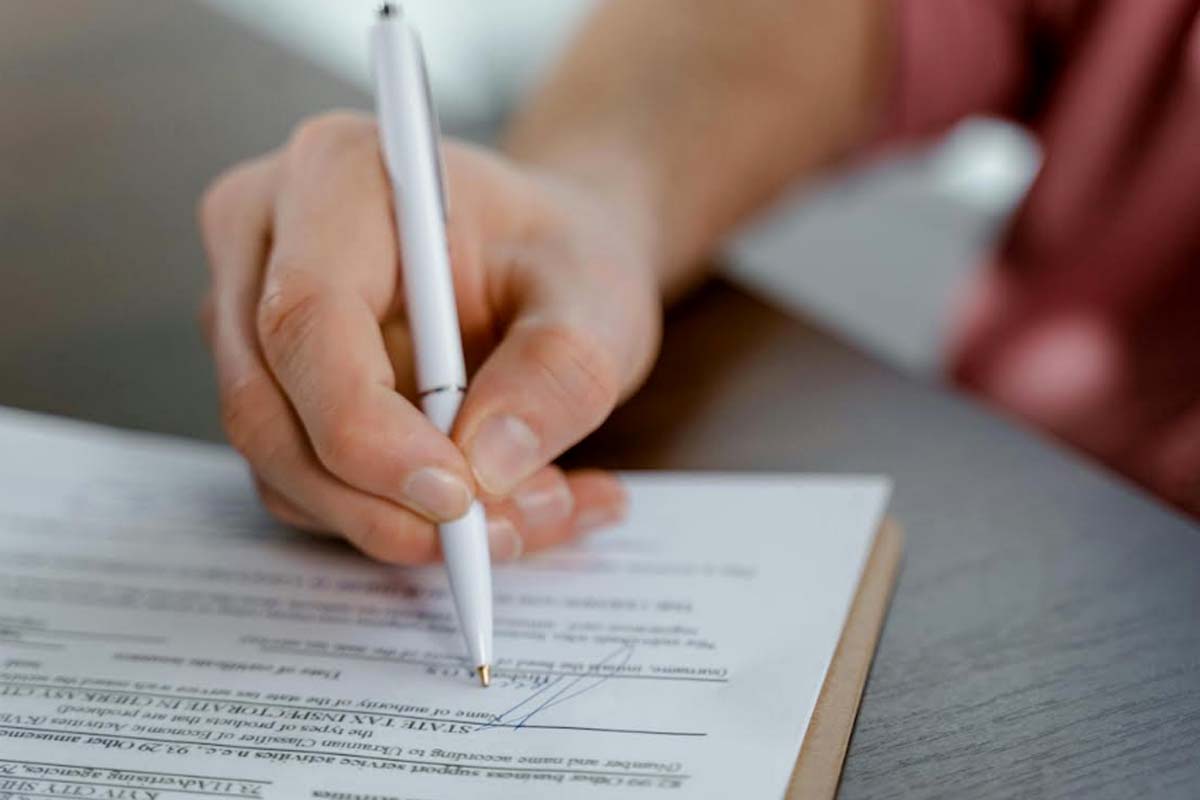 Prefeitura de Jaru convoca aprovados para os cargos de motorista de veículos pesados, vigilante e zelador